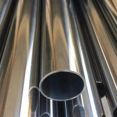 La tubería de acero inoxidable inconsútil tubo de 114,3 de x 6,02 x de 5800m m ASTM A312 304L biseló ambos extremos