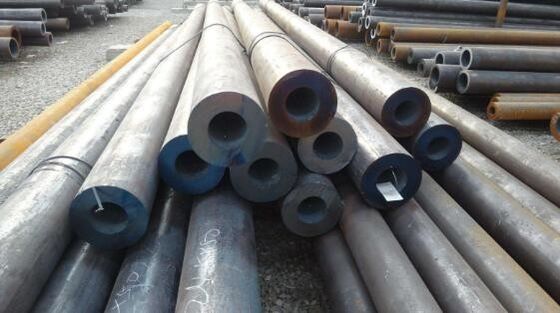 Tubo de acero sin costura con espesor de pared personalizado y resistencia a la corrosión para aplicaciones industriales de extremos lisos