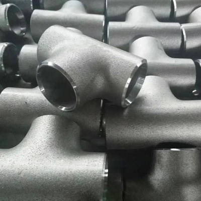 El titanio de ASTM B363 Gr2 que reducía las instalaciones de tuberías de la aleación del titanio de la camiseta forjó de alta presión