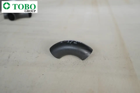 Colocaciones/de la tubería de acero de la aleación del tamaño A234 WP5 de TOBO Customed codo soldado con autógena 90 grados