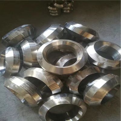 Las piezas de acoplamiento para soldadura de enchufes de brillo forjado de 3000LB ASTM A105 2 × 12 "ASME B16.11