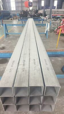 Tubo de acero aleado de espesor personalizado diseñado para cumplir con los estándares industriales, proporcionando resistencia y longevidad para aplicaciones de fabricación