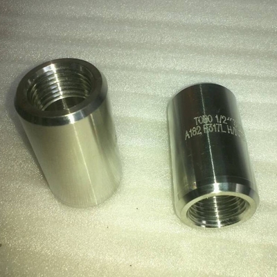 ANSI / ASME acero inoxidable acero al carbono acero roscado acoplamiento dimensiones personalizables y material grado industrial