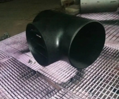 Cerca Tee OD 8" de Monel 400 ASTM/UNSP N04400 PESO 4m m modificados para requisitos particulares