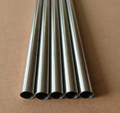 Tubo sin soldadura de acero inoxidable de AISI/SATM 316L fuera del diámetro 36 milímetros, Thinkness 4 milímetros