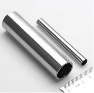 AISI/SATM316 L tubo sin soldadura de acero inoxidable fuera del diámetro 40m m, Thinkness 4 milímetros