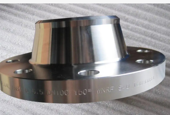 La soldadura de C276 Inconel 625 cubrió el cuello revestido de la soldadura de la forja de la pulgada 150lb Rf del reborde Wn200 Dn200 8