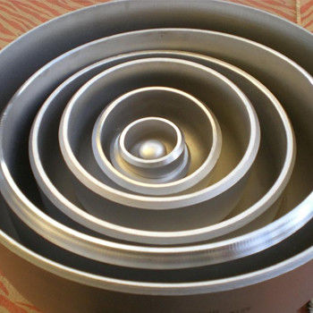 Las instalaciones de tuberías a tope el casquillo 10