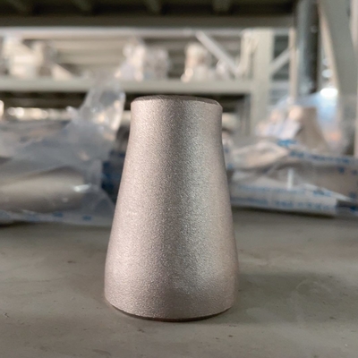 Las colocaciones de la tubería de acero de la aleación niquelan el reductor N08825 ASME B16.9 del acero de aleación