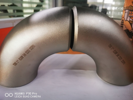 Carpintero 20Cb-3 ASME B16.9 del codo de la soldadura a tope el 90° del tubo de la aleación de níquel
