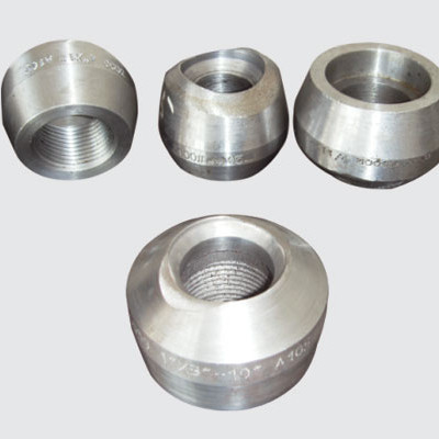 Colocaciones forjadas de la tubería de acero de ASTM A105 F304 6000# Weldolet