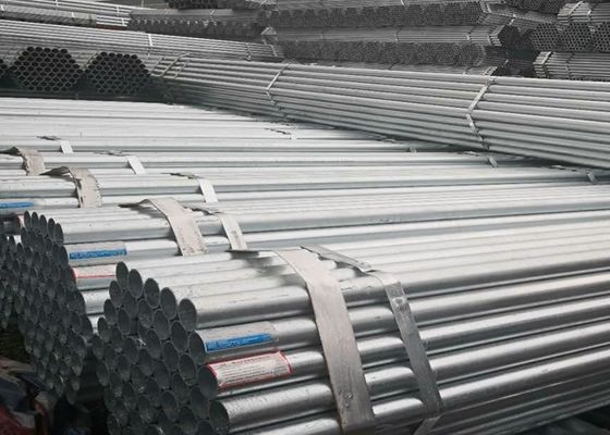 Tubo galvanizado en caliente para construcción Tubo galvanizado robusto con recubrimiento adecuado para estructuras de edificios e industria exterior