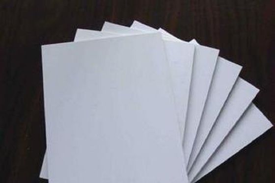 A4 de acrílico claro pulió la placa del lucite del plexiglás PMMA