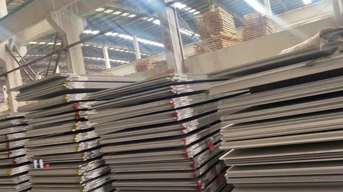 Tubo de acero soldado galvanizado ASTM DIN GB JIS Tubo recubierto sin costuras para servicios de longitud personalizados 11